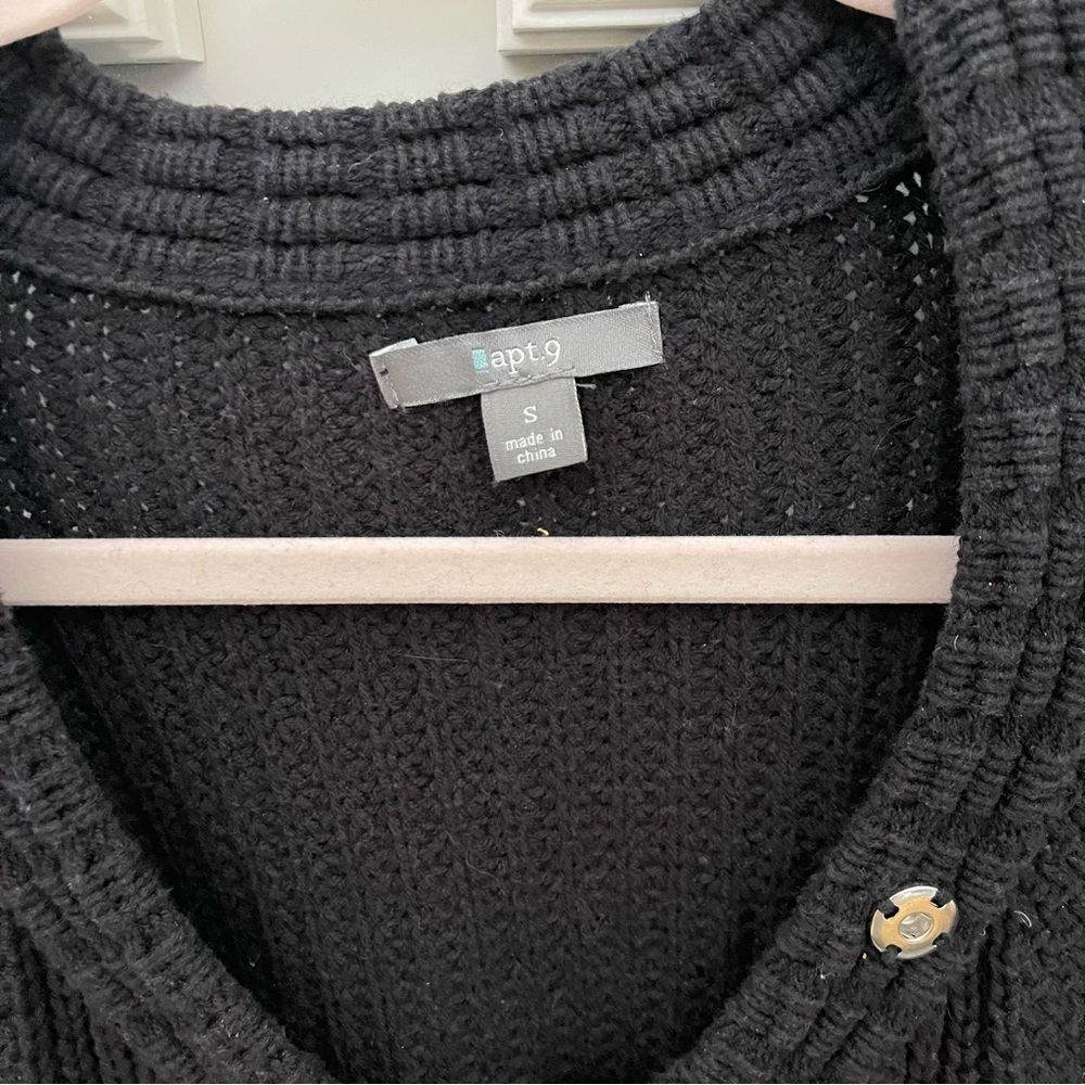 Apt. 9 Chunky Black Sweater/Coatigan - Size SMALL - Picture 4 of 4